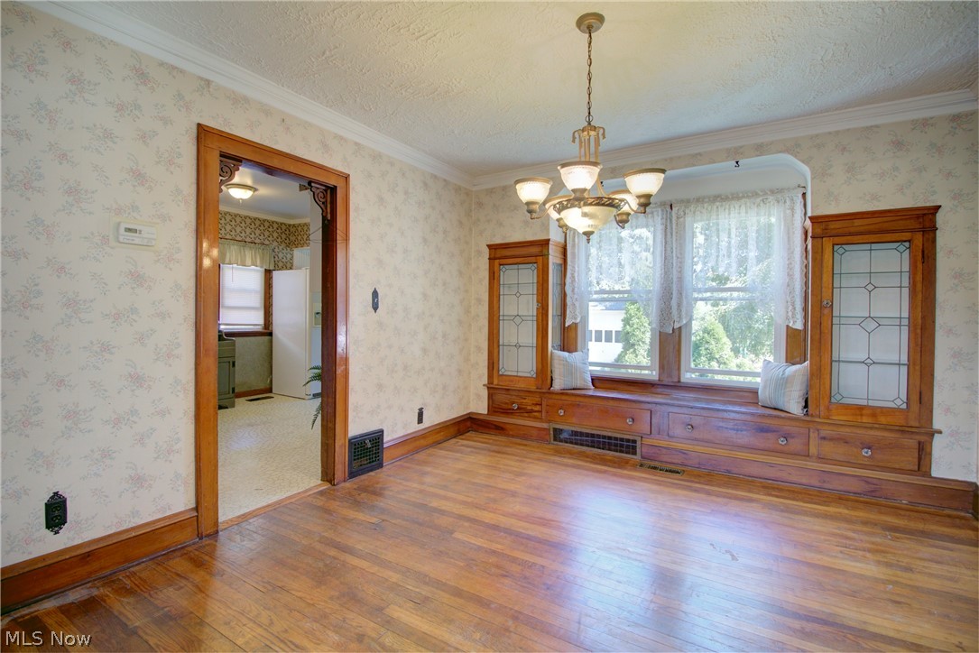 7702 Jameson Road Parma, OH 44129 - Photo 6 of 30