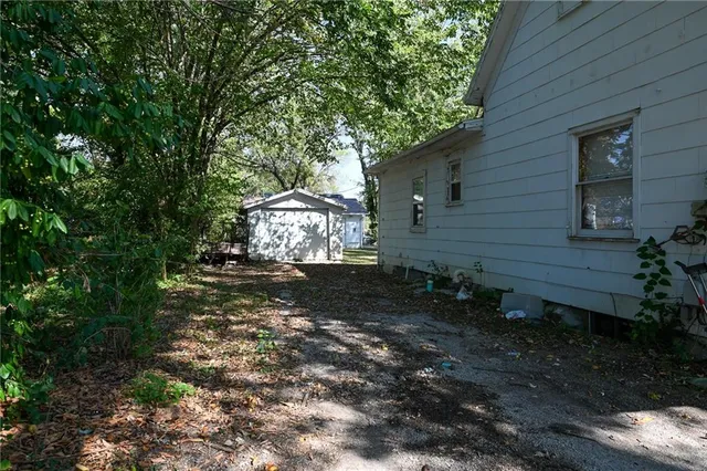 $100,000 | 600 West Hunter Street, Nevada, MO 64772