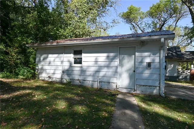 $100,000 | 600 West Hunter Street, Nevada, MO 64772