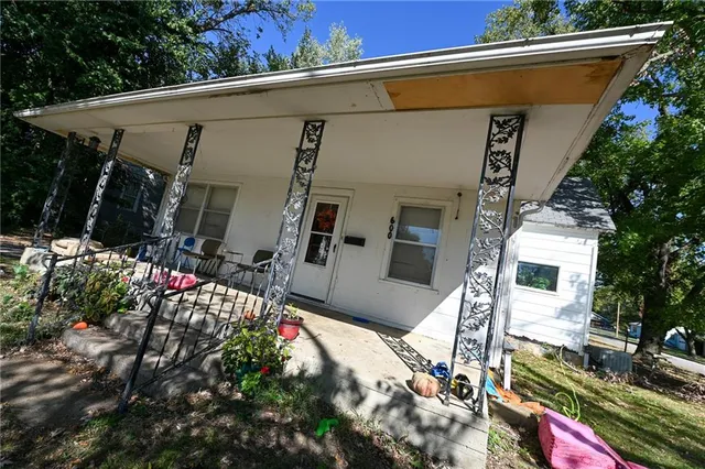 $100,000 | 600 West Hunter Street, Nevada, MO 64772