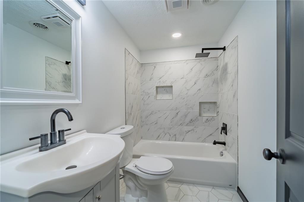 114 Grimm Road Sarver, PA 16055 - Photo 11 of 25 Gallery Image 11