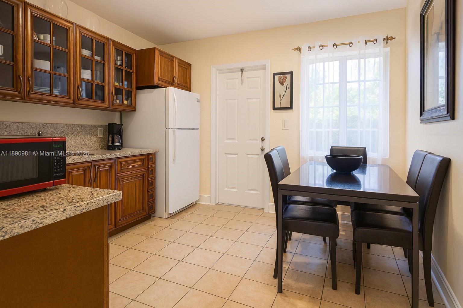 504 Southwest 10th Street, Unit 2 Hallandale Beach, FL 33009 - Photo 7 of 14