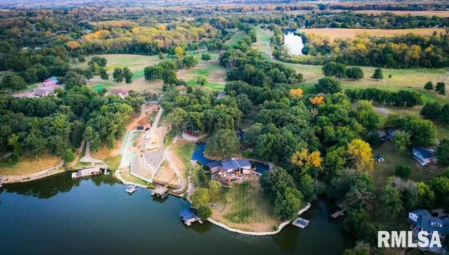 $1,100,000 | 15558 East Kenabeck Trail, Cuba, IL 61427