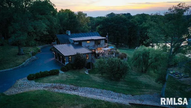 $1,100,000 | 15558 East Kenabeck Trail, Cuba, IL 61427