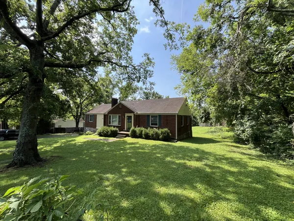 $899,900 | 721 West Old Hickory Boulevard, Madison, TN 37115