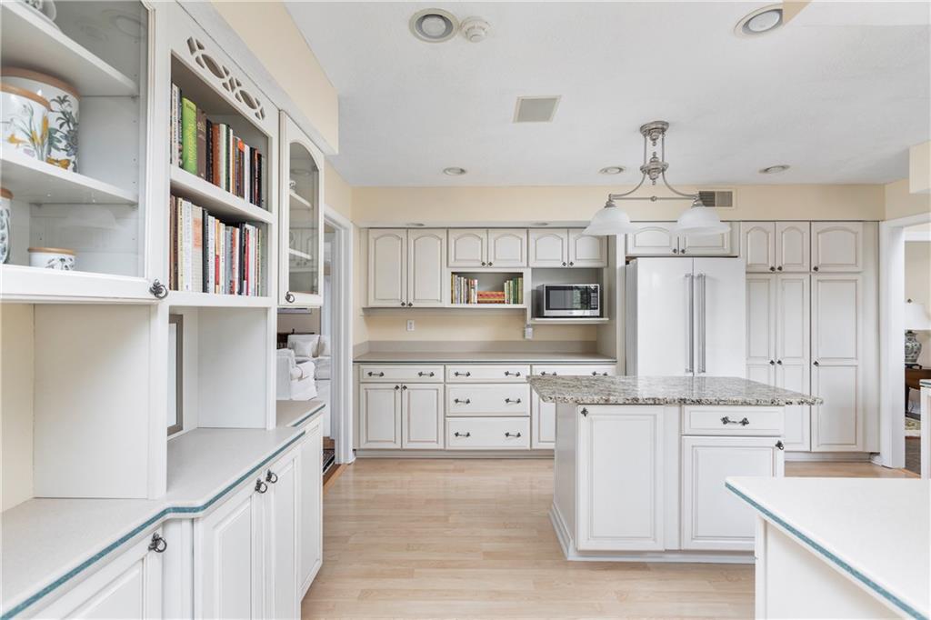 11454 Ditch Road Carmel, IN 46032 - Photo 14 of 32 Gallery Image 14