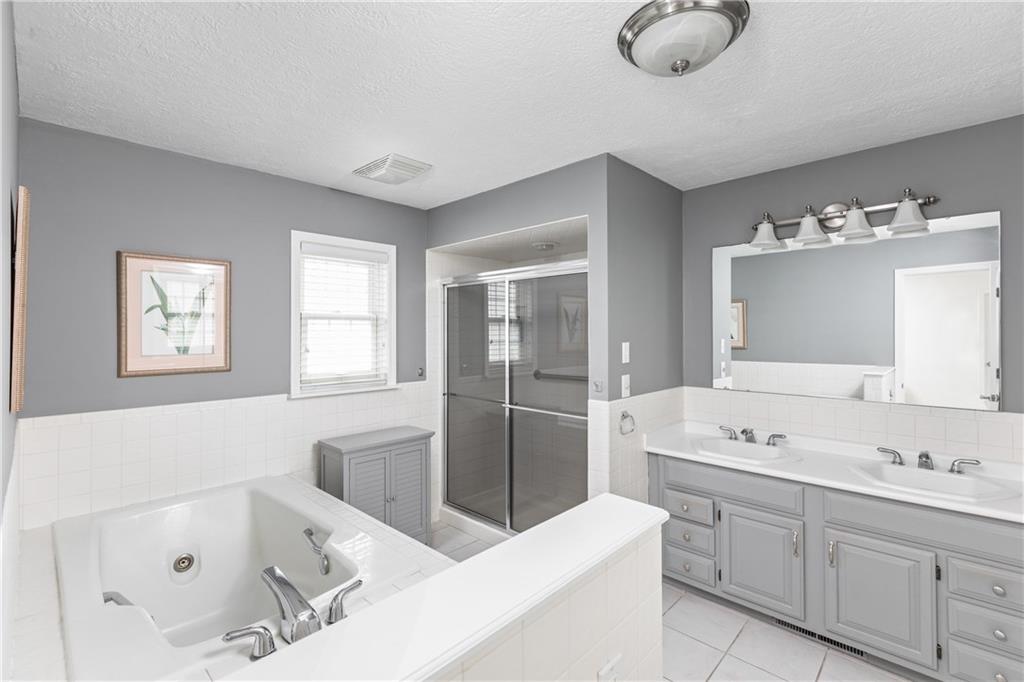 11454 Ditch Road Carmel, IN 46032 - Photo 18 of 32 Gallery Image 18