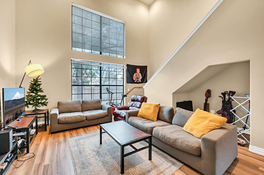 2410 2nd Street South, Unit 1056 Waco, TX 76706 - Photo 6 of 37 a living room with furniture and a large window