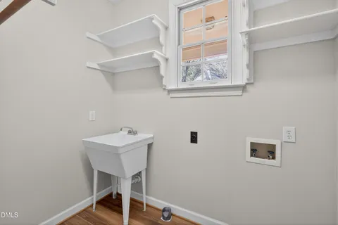 $1,099,000 | 105 Headlands Lane, Cary, NC 27518