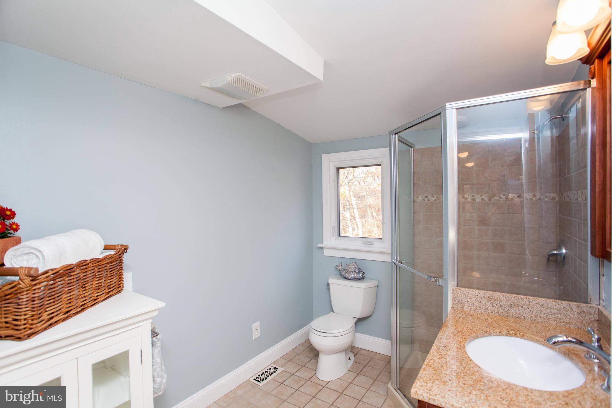 27 Jacobs Creek Road Ewing, NJ 08628 - Photo 9 of 29 Full Bath with Laundry hook-up