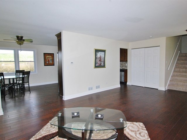 646 Highland Road Matteson, IL 60443 - Photo 3 of 20