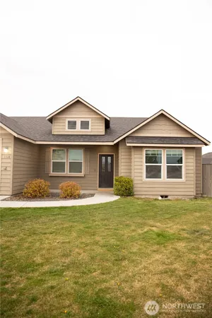 $469,000 | 1324 East Polk Court, Moses Lake, WA 98837