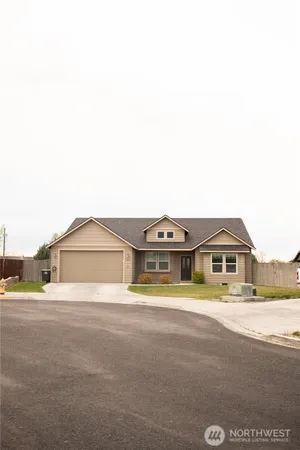 $469,000 | 1324 East Polk Court, Moses Lake, WA 98837