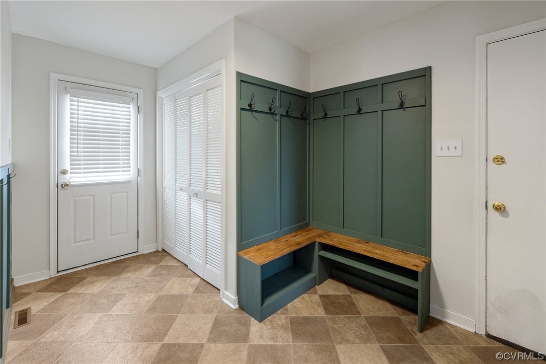 561 Fords Road Manakin-Sabot, VA 23103 - Photo 13 of 33 a room with pool table and window