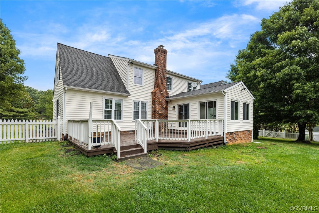 561 Fords Road Manakin-Sabot, VA 23103 - Photo 33 of 33 a front view of a house with garden