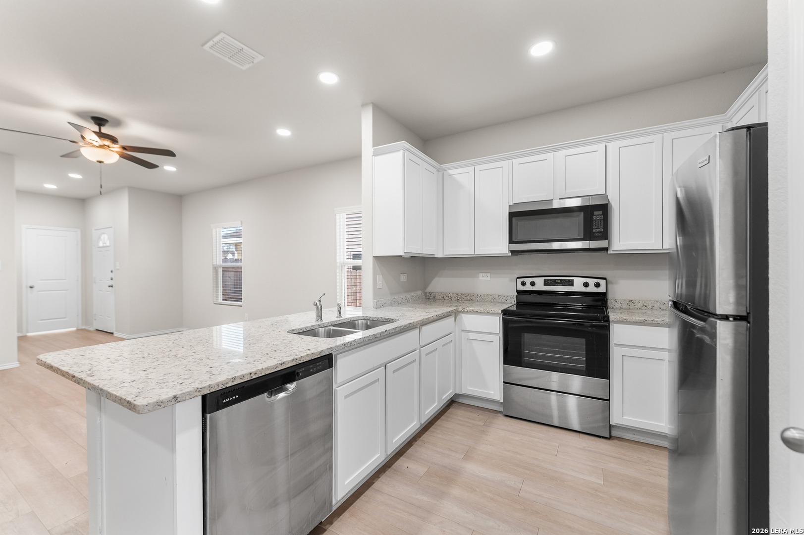 7356 Misty Ridge Converse, TX 78109 - Photo 15 of 40