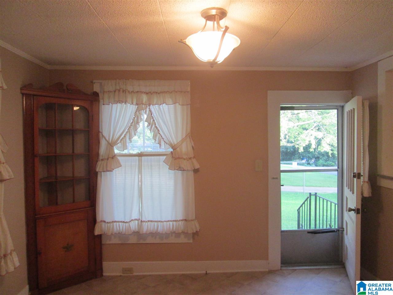 701 Rutledge Drive Fairfield, AL 35064 - Photo 2 of 24