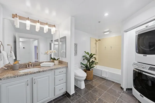 $1,280,000 | 88 South Broadway, Unit 2405, Millbrae, CA 94030