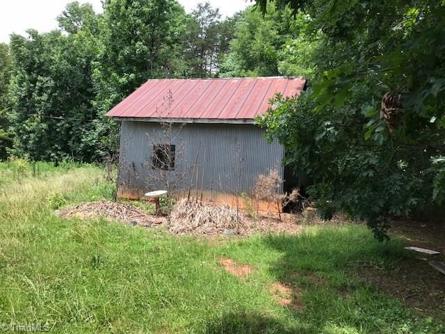 1180 Surry Line Road Pinnacle, NC 27043 - Photo 5 of 19