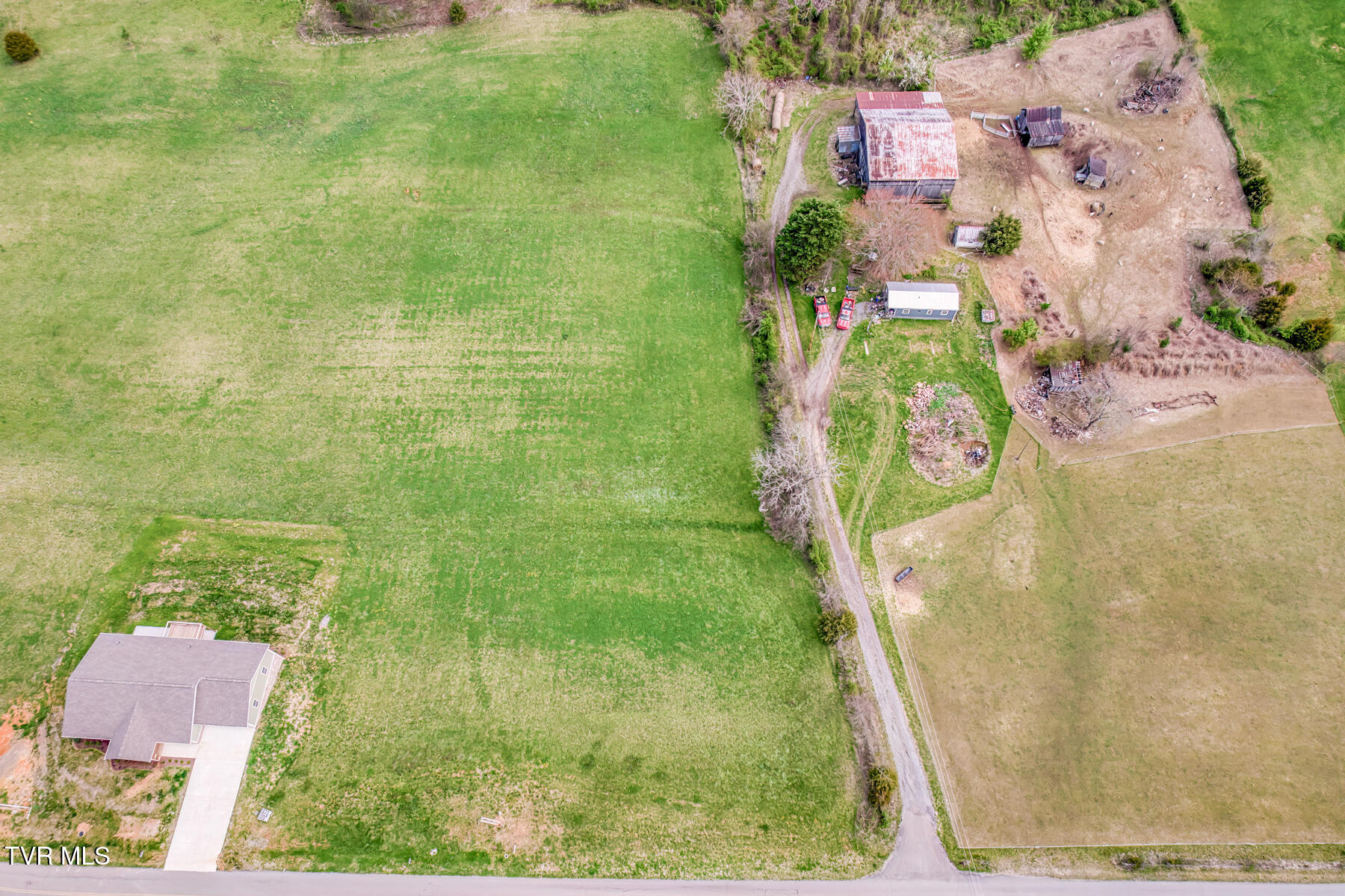 138 Baskett Road, Unit 1 Limestone, TN 37681 - Photo 3 of 19 138 Baskett Rd-3