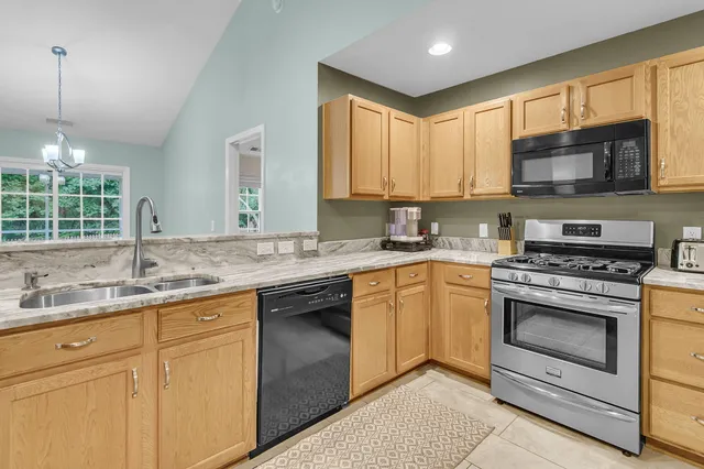 $329,000 | 5009 Whitfield Court, Summerville, SC 29485