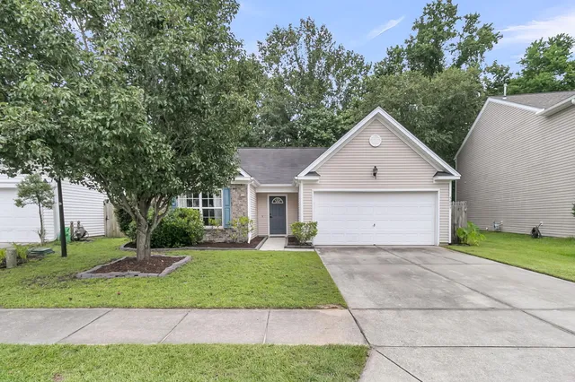 $329,000 | 5009 Whitfield Court, Summerville, SC 29485