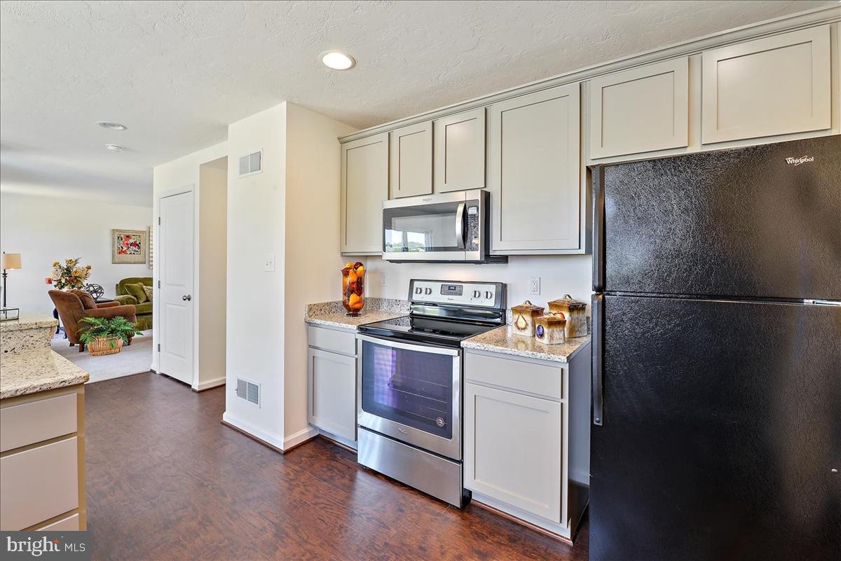 55 Fox Run Road Hanover, PA 17331 - Photo 14 of 26 Gallery Image 14