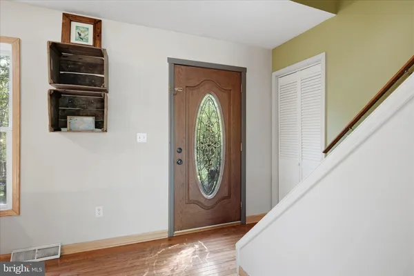 $699,900 | 330 Sideling Mtn Drive, Paw Paw, WV 25434