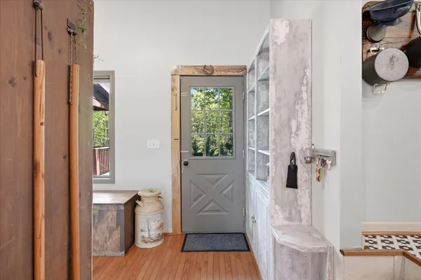 $699,900 | 330 Sideling Mtn Drive, Paw Paw, WV 25434