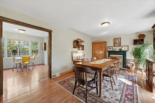 $699,900 | 330 Sideling Mtn Drive, Paw Paw, WV 25434