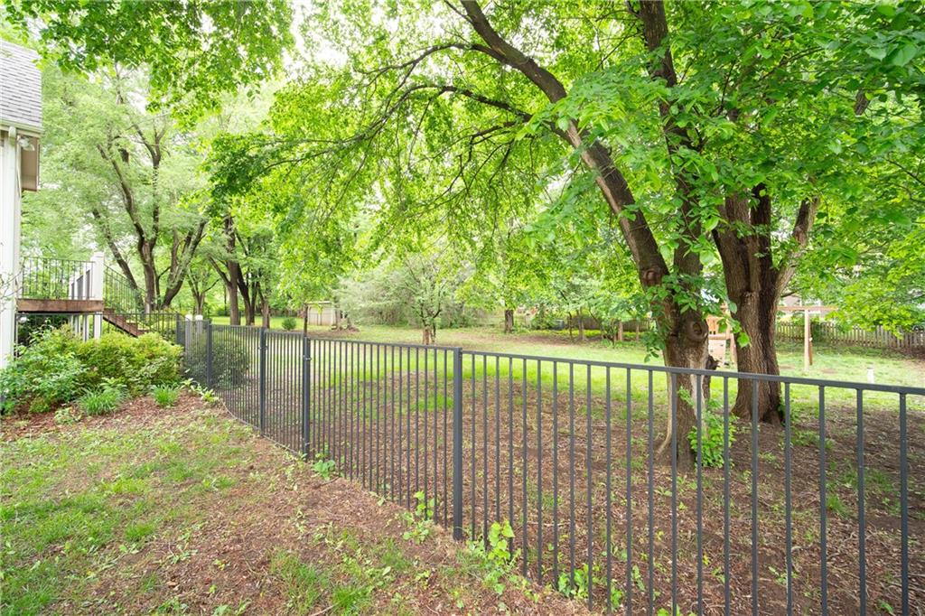 704 Folks Road Lawrence, KS 66049 - Photo 26 of 72
