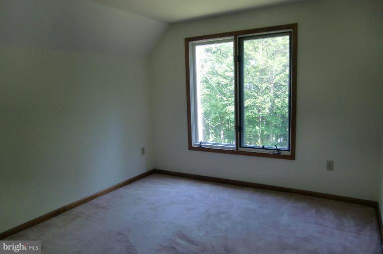 743 Manor Road Front Royal, VA 22630 - Photo 6 of 11 Bedroom #3