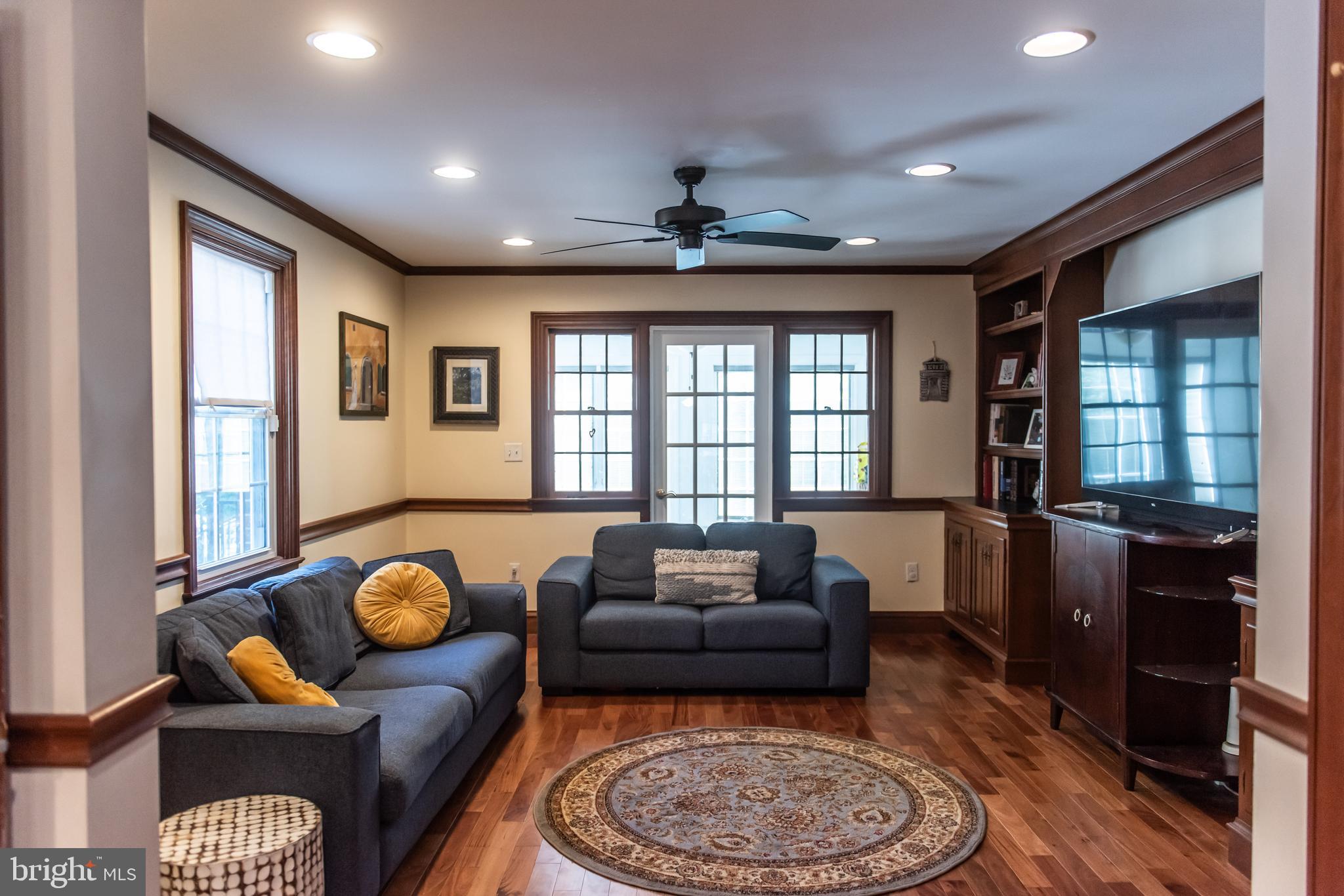 371 Elm Avenue Hershey, PA 17033 - Photo 9 of 41