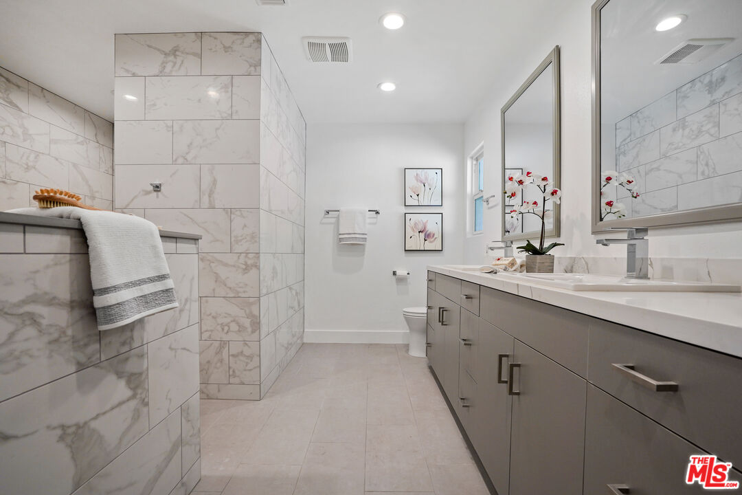 17211 Parthenia Street Northridge, CA 91325 - Photo 26 of 58