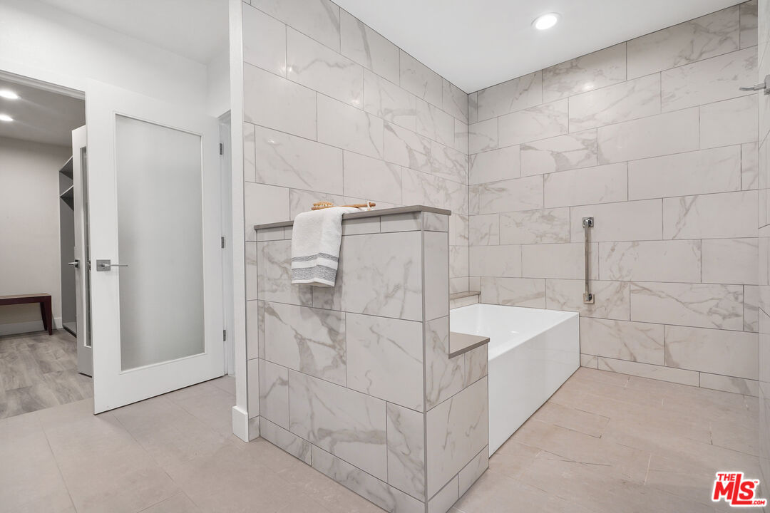 17211 Parthenia Street Northridge, CA 91325 - Photo 27 of 58