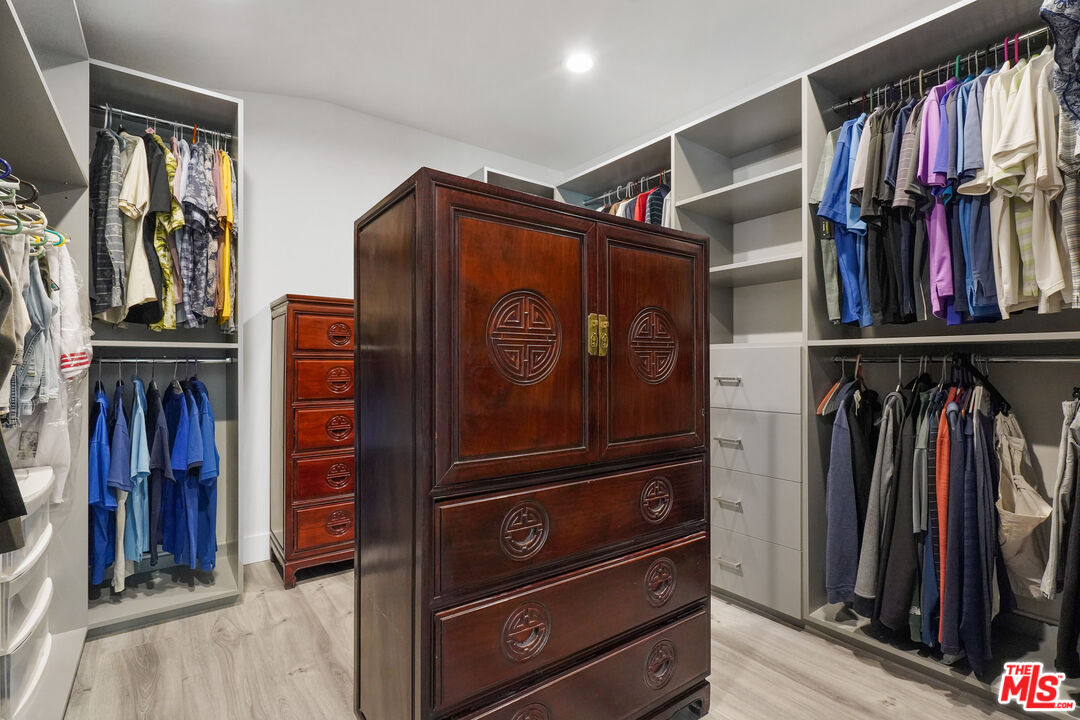 17211 Parthenia Street Northridge, CA 91325 - Photo 31 of 58