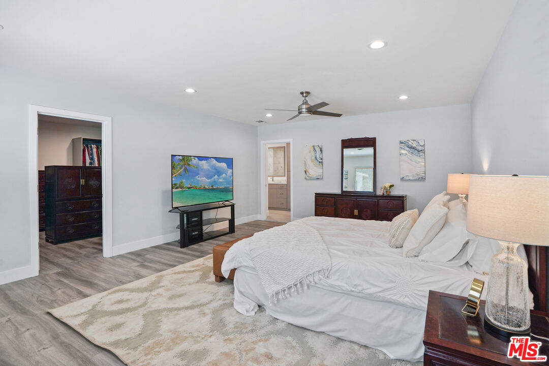 17211 Parthenia Street Northridge, CA 91325 - Photo 33 of 58