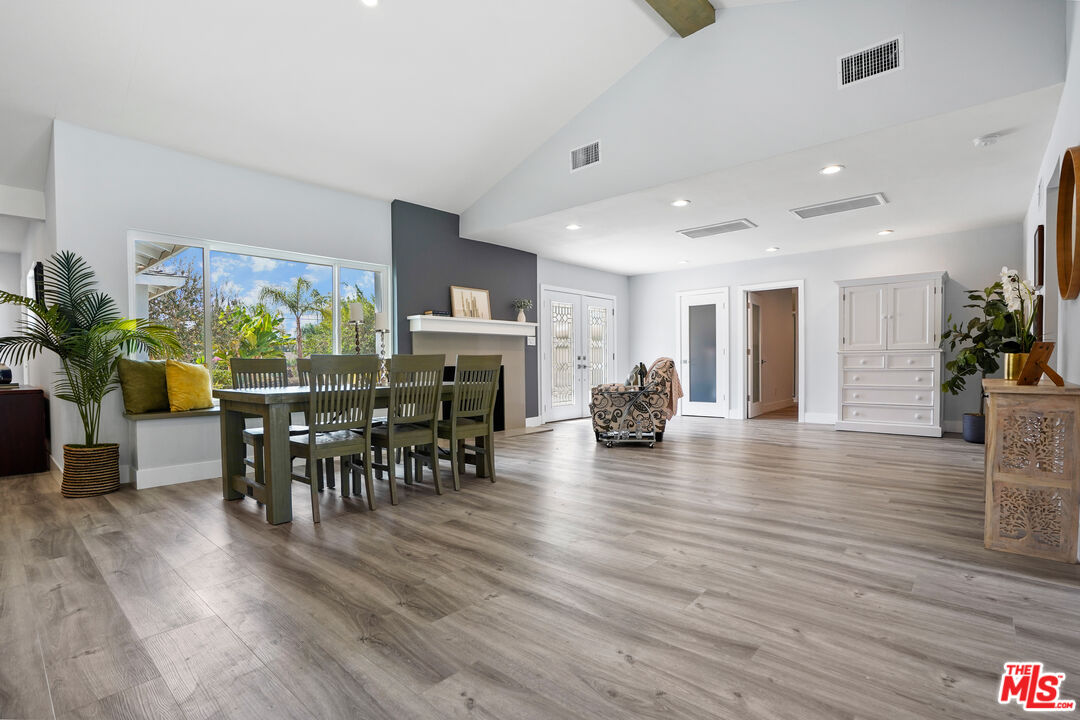 17211 Parthenia Street Northridge, CA 91325 - Photo 42 of 58