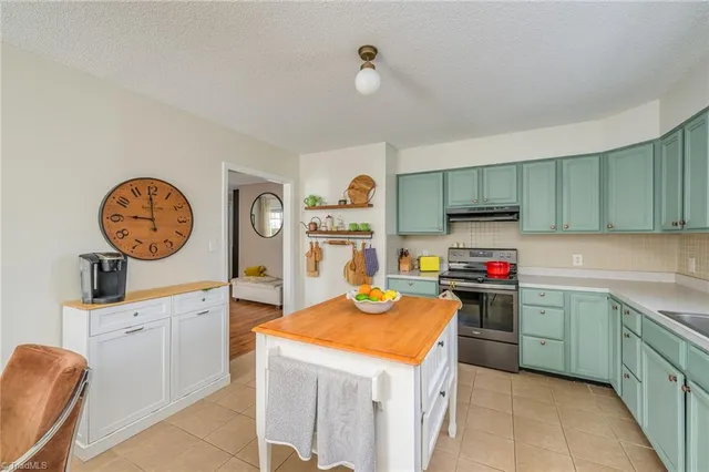 $290,000 | 1321 Waybridge Lane, Winston-Salem, NC 27103