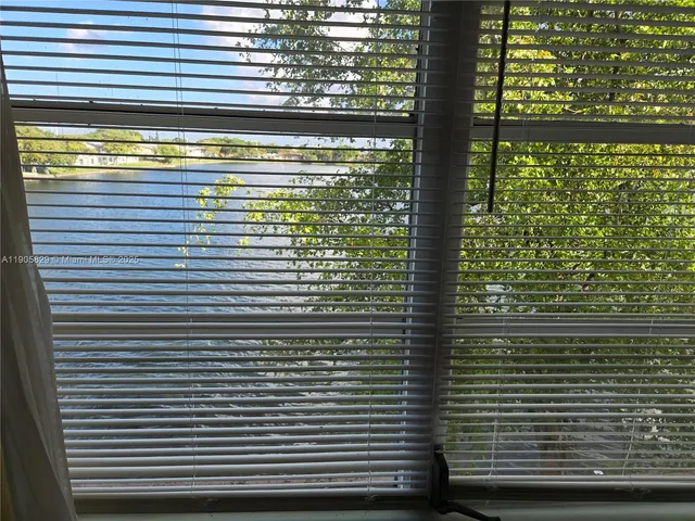 $2,200 | 251 Northeast 187th Street, Unit 827, Miami, FL 33179