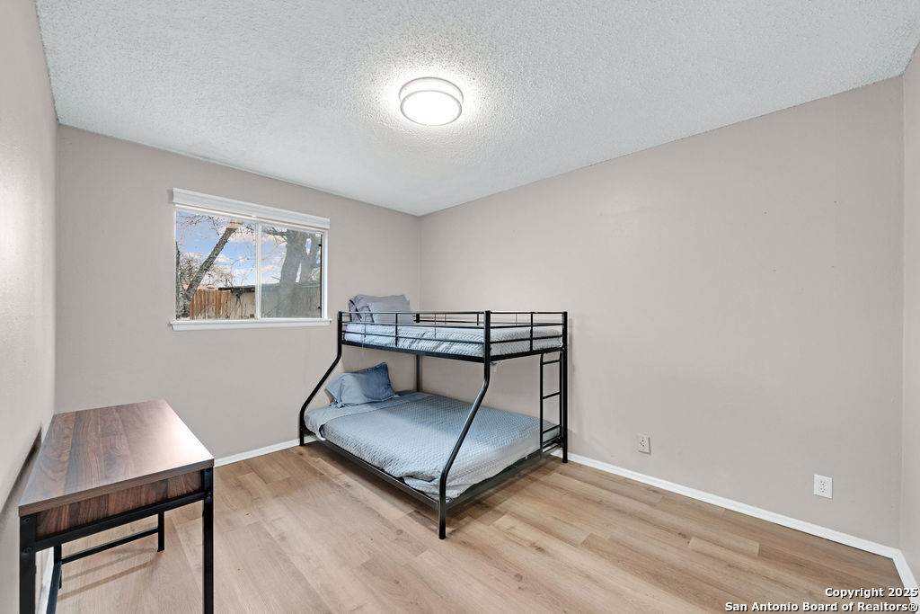 6706 Red Bluff Road San Antonio, TX 78218 - Photo 11 of 17 a living room with furniture