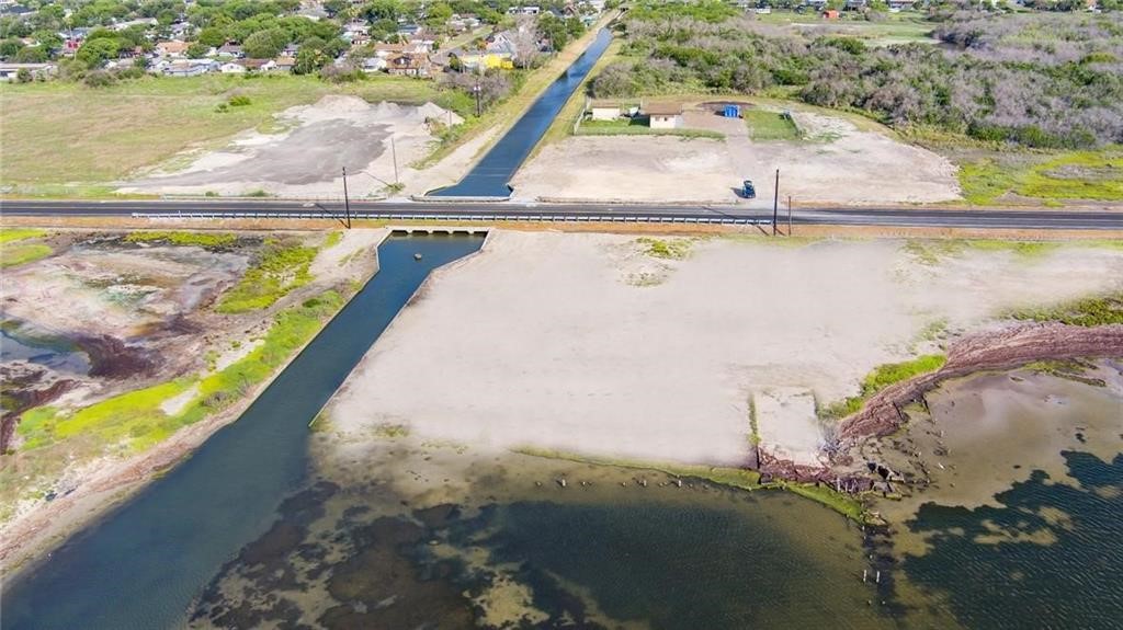 2849 Laguna Shores Road Corpus Christi, TX 78418 - Photo 6 of 10 a view of an ocean and beach
