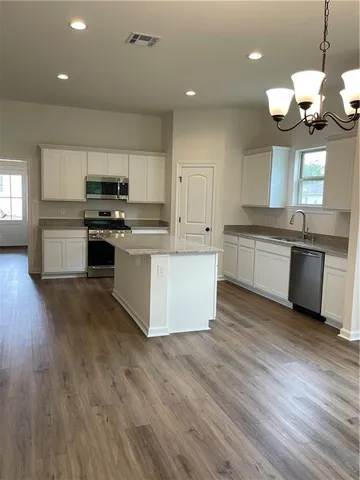 $2,300 | Undisclosed Address, Covington, LA 70433