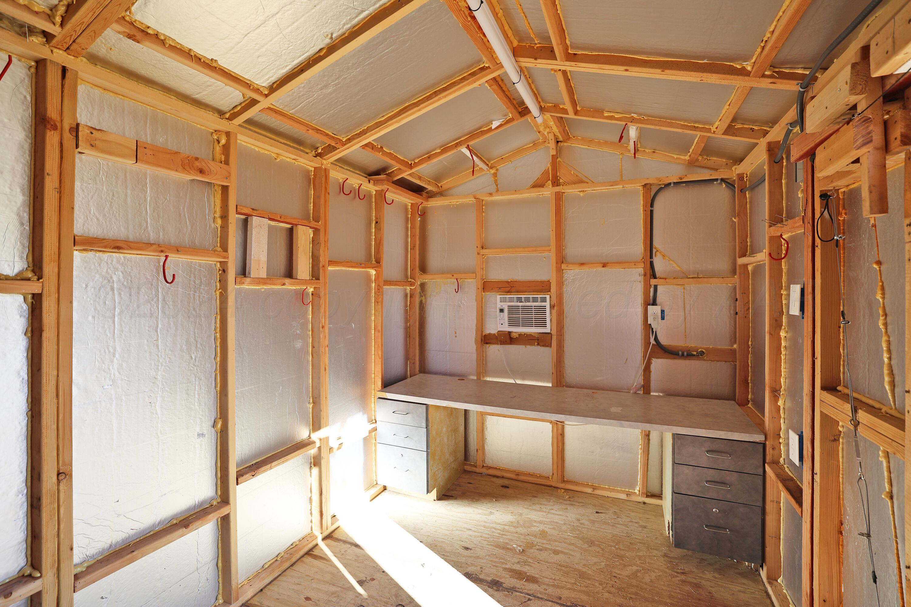 4612 South Parker Street Amarillo, TX 79110 - Photo 23 of 24 a bathroom with a bathtub and a shower