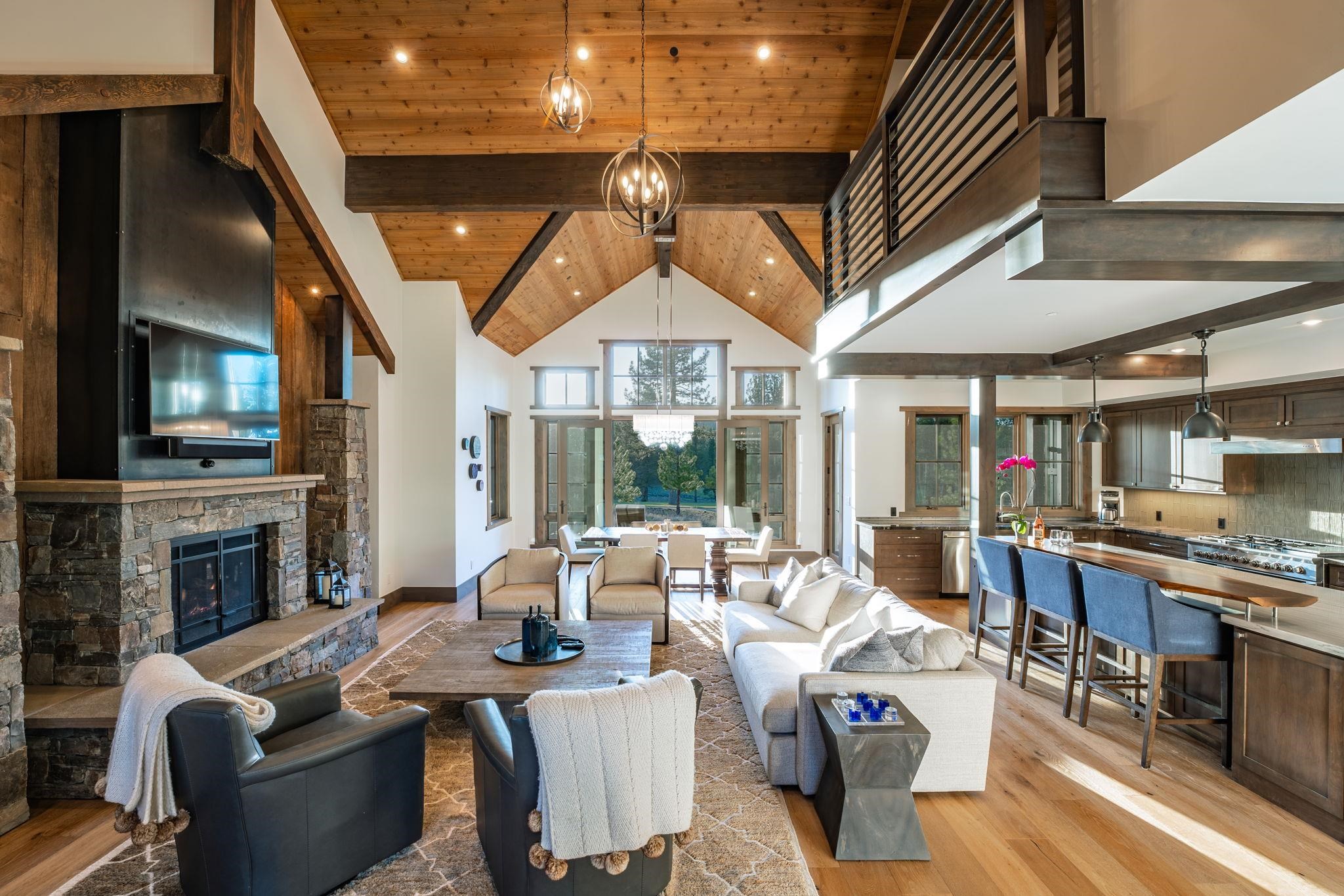 11575 Henness Road Truckee, CA 96161 - Photo 4 of 28 Gallery Image 4