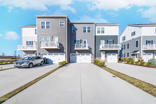 $359,000 | 311 Fost Boulevard, Moyock, NC 27958