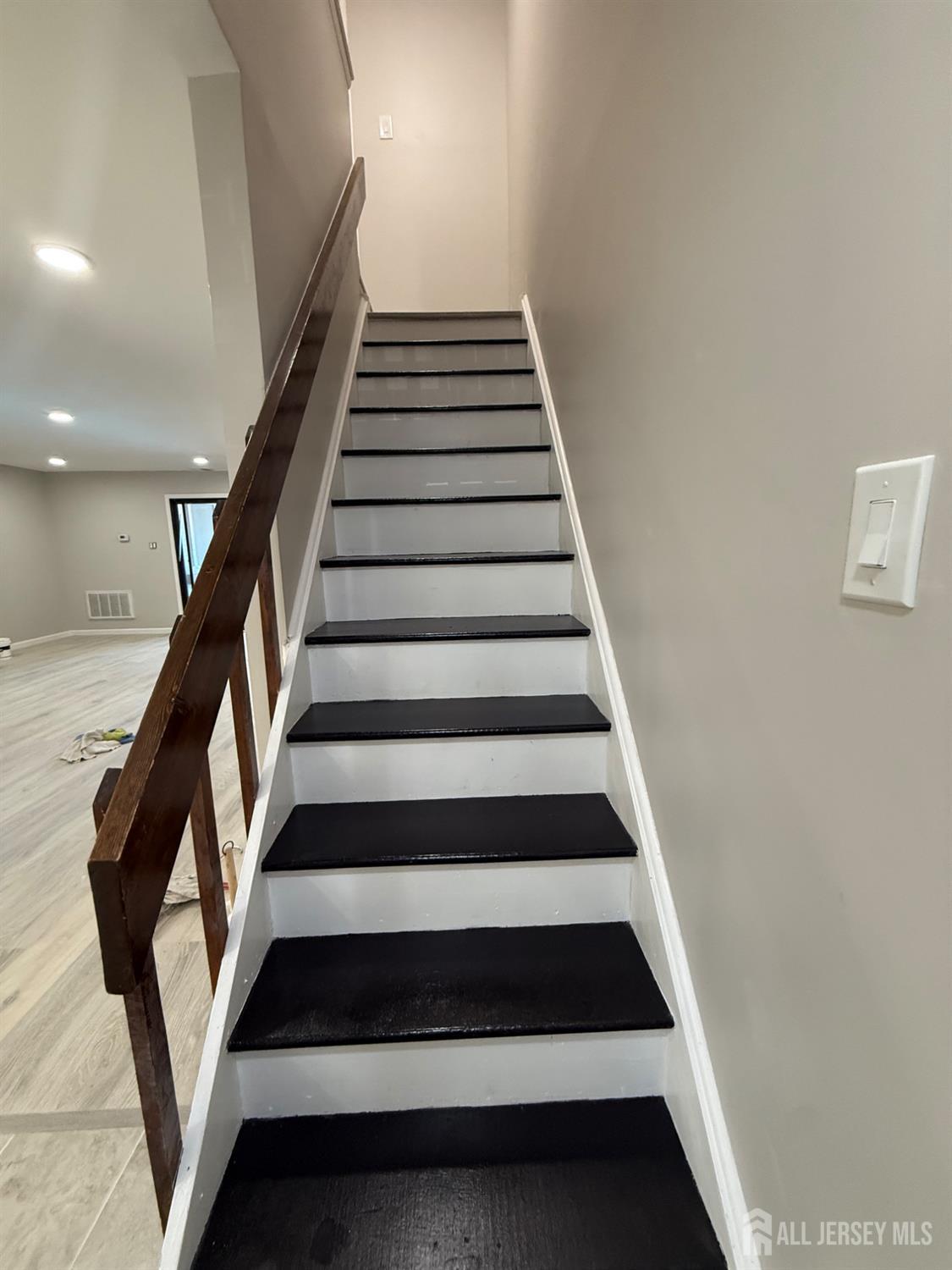 1502 Bromley Estate Clementon, NJ 08021 - Photo 5 of 18