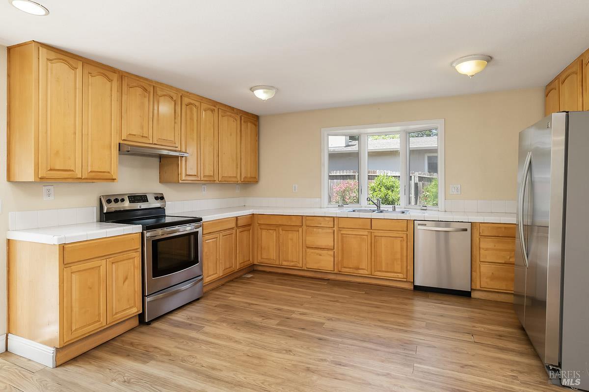 1135 4th Street Novato, CA 94945 - Photo 8 of 47