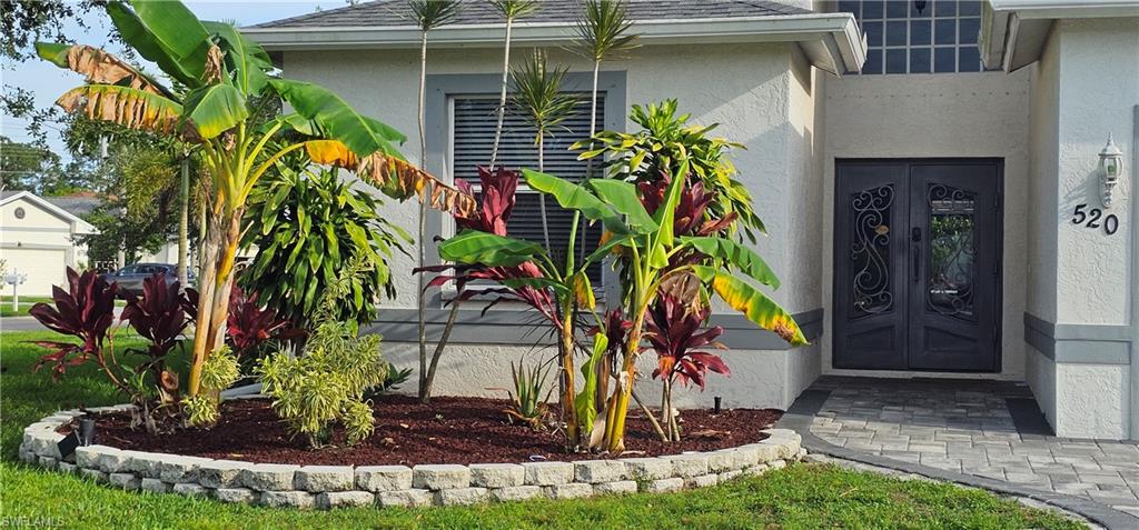 520 Crossfield Circle Naples, FL 34104 - Photo 2 of 32