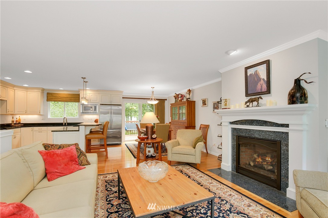 20113 43rd Avenue Southeast Bothell, WA 98012 - Photo 3 of 25 Gallery Image 3
